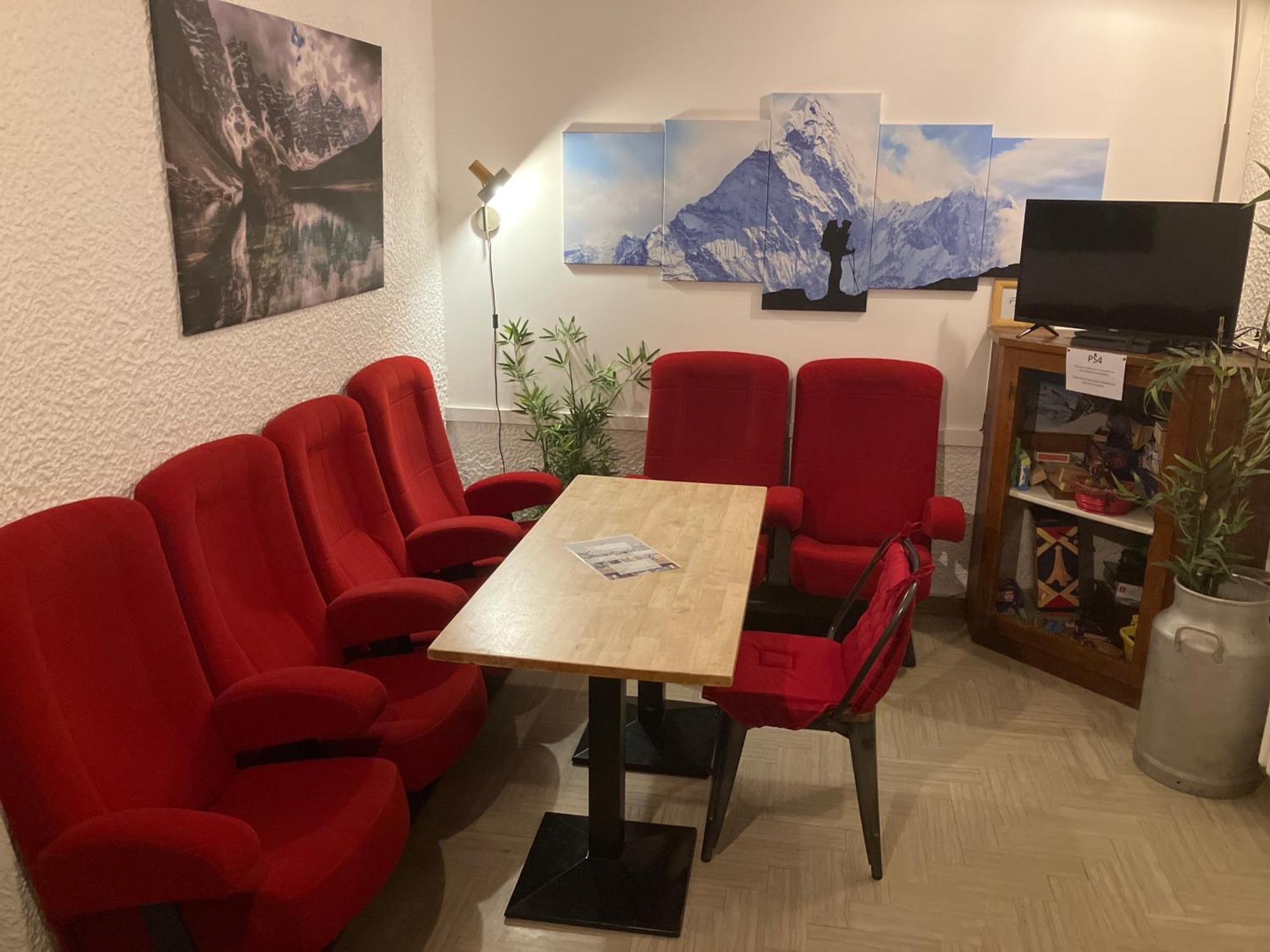 Hotel La Chaumiere A 100M Du Telecabine แซ็งต์-แฌร์เวส์-เลส์-แบ็งส์ ภายนอก รูปภาพ