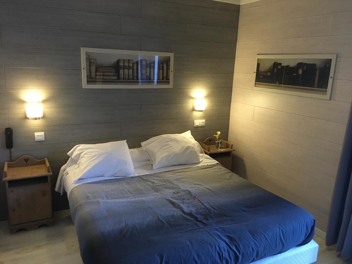 Hotel La Chaumiere A 100M Du Telecabine แซ็งต์-แฌร์เวส์-เลส์-แบ็งส์ ภายนอก รูปภาพ